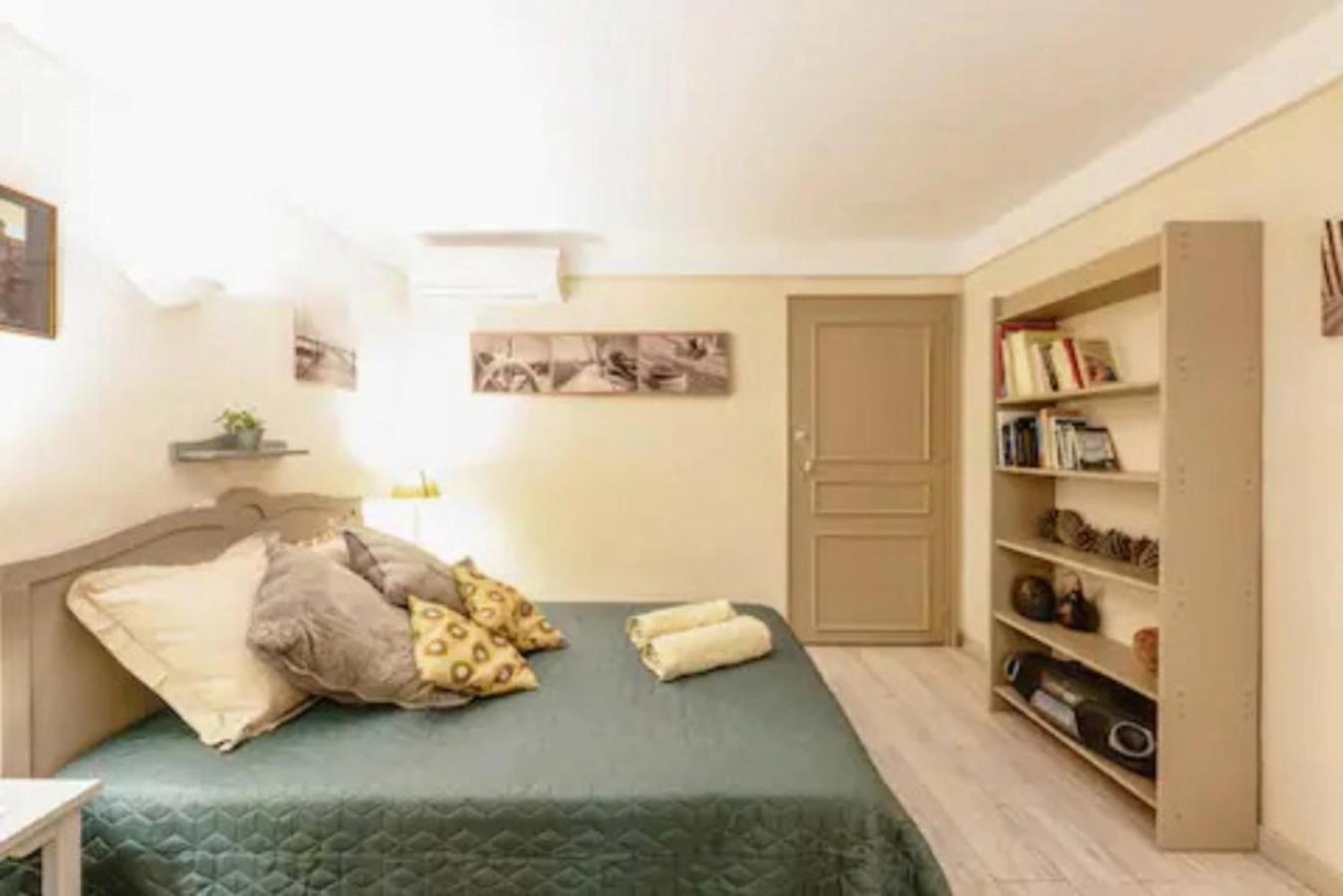 Complet Ou 2 De Charme En Centre-ville * Arles
