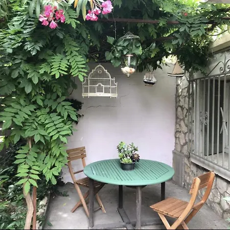 Appartement Complet Ou 2 Chambres De Charme En Centre-Ville Arles Esterno foto