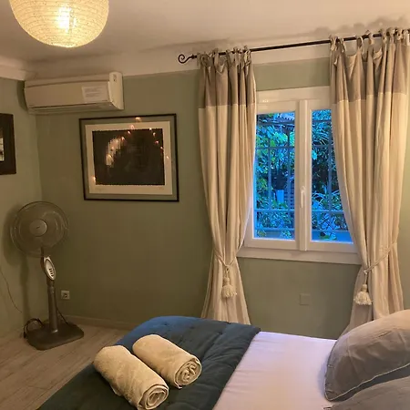 Appartement Complet Ou 2 Chambres De Charme En Centre-Ville Arles Esterno foto