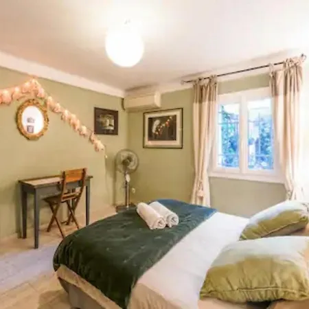 Appartement Complet Ou 2 Chambres De Charme En Centre-Ville Arles Esterno foto